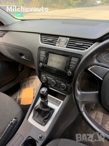 Шкода Октавия 1.2 тфси на части / Skoda Octavia 1.2tfsi , снимка 8 - Автомобили и джипове - 56248158