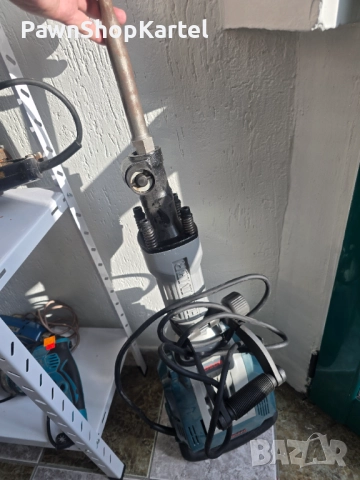 Продавам къртач Bosch GSH 16-30 Professional 