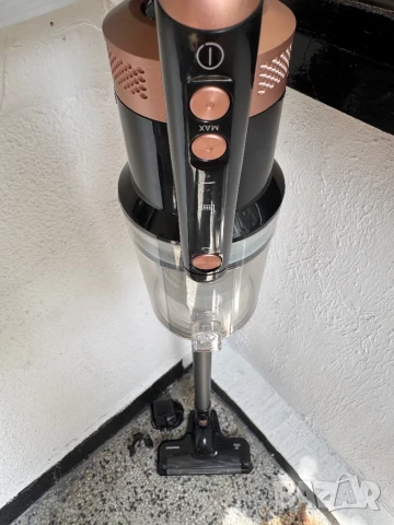 Вертикална Безжична Прахосмукачка Grundig VCP 3930 2-в-1 до 42мин Работа, 25.2V, 150W!