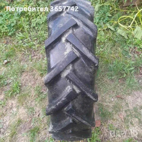 Две гуми CEAT 9.5-20, снимка 2 - Гуми и джанти - 56331498