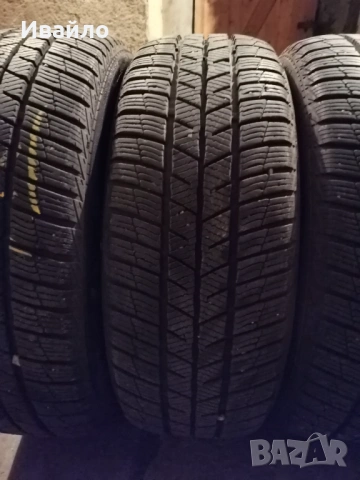 Продавам 4 броя зимни гуми 205.55.16 на 1 сезон дот 2020 Barum , снимка 2 - Гуми и джанти - 54103745