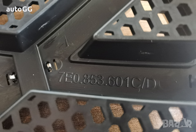 Емблема VW T5 Transporter (2010-2015)г, снимка 6 - Аксесоари и консумативи - 36463408