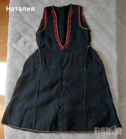 Автентични ръчно тъкани престилки и сукман 