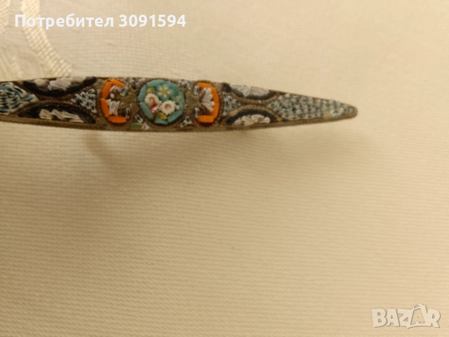 Автентична старинна брошка, която е ръчно изработена от цветно Венецианско стъкло - Венецианска моза, снимка 14 - Антикварни и старинни предмети - 51769548