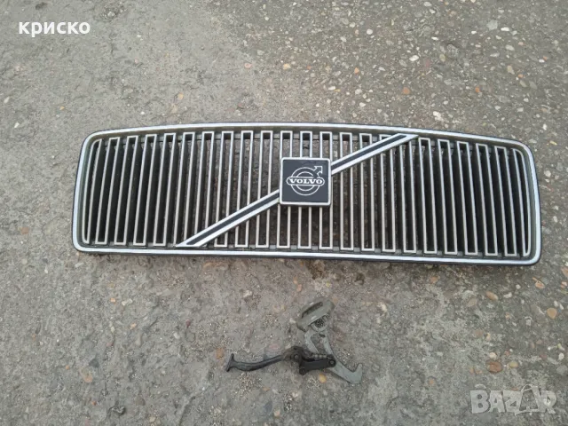 решетка волво , снимка 2 - Части - 49774895