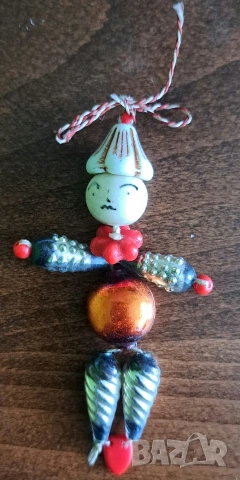 Ретро стъклена мартеница 