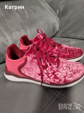 Дамски маратонки NIKE, снимка 1