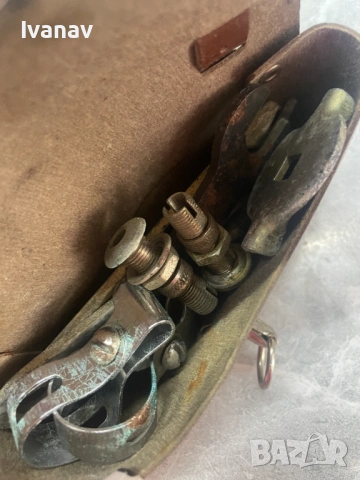 Винтидж кожена чанта за велосипед с инструменти, СССР 70-те г., снимка 7 - Части за велосипеди - 54158168