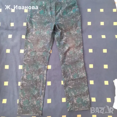Продавам дамски шарен панталон, размер 42