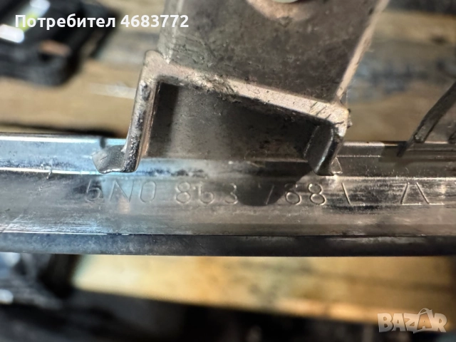 Долна дясна никелова лайсна на предна решетка Тигуан Vw Tiguan само за 30лв. 5n0853768L, снимка 4 - Части - 52804552