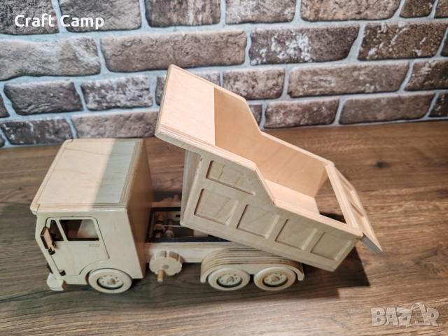 Дървен модел на камион – Самосвал – Craft Camp, снимка 9 - Коли, камиони, мотори, писти - 52736611