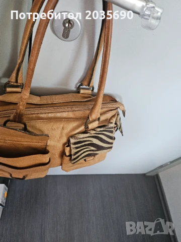 Дамска чанта от естествена кожа , снимка 3 - Чанти - 50840703