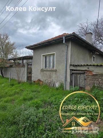 🥇 Агенция “Колев Консулт” продава едноетажна къща в село Караджалово, община Първомай , снимка 11 - Къщи - 54080438
