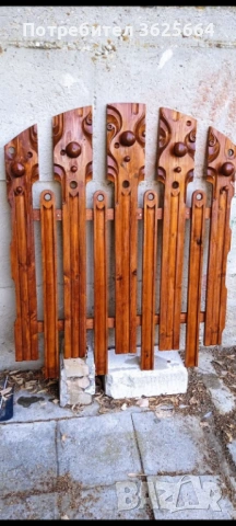 Огледало и закачалка