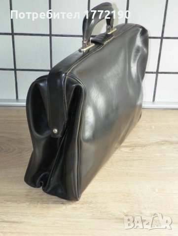 Старинна 60-те или 70-те "Докторска" чанта от изкуствена кожа, снимка 3 - Чанти - 36884974