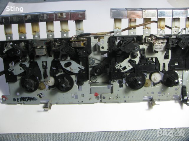 Механики от  Радиокасетофон  -  Автореверс / Стандарт, снимка 1 - Радиокасетофони, транзистори - 44419675