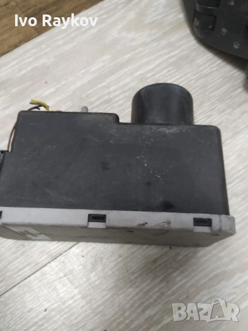  Вакуум помпа централно заключване 1H0 962 257 за VW GOLF Mk III 