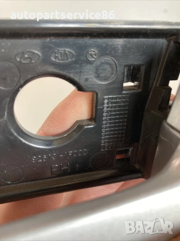 Вътрешна дръжка на задна дясна врата за KIA Sportage 2.0 16V (2007) 82613-1F000, снимка 2 - Части - 53375203