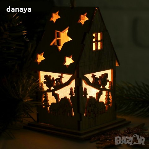 2491 Светеща коледна къщичка с LED светлина, 13см, снимка 2 - Декорация за дома - 34554479