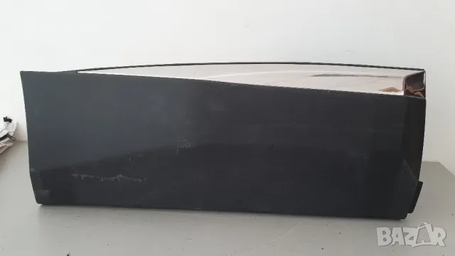 Оригинална лайстна за задна дясна врата Peugeot 3008 II / Пежо 3008 , (2017-2024), снимка 1