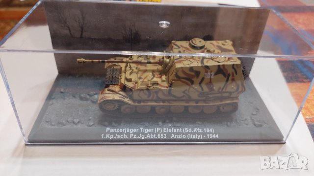 1:72 метален танк в дисплей с 10 войника, снимка 2 - Колекции - 44405017