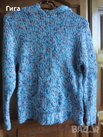 пуловер с качулка, снимка 2 - Детски пуловери и жилетки - 38528897