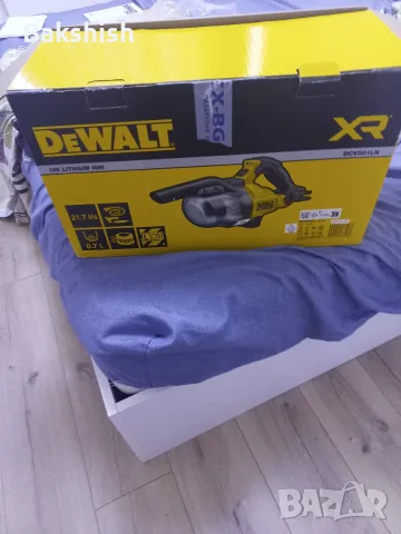 продавам акумулаторна прахосмукачка DeWalt 