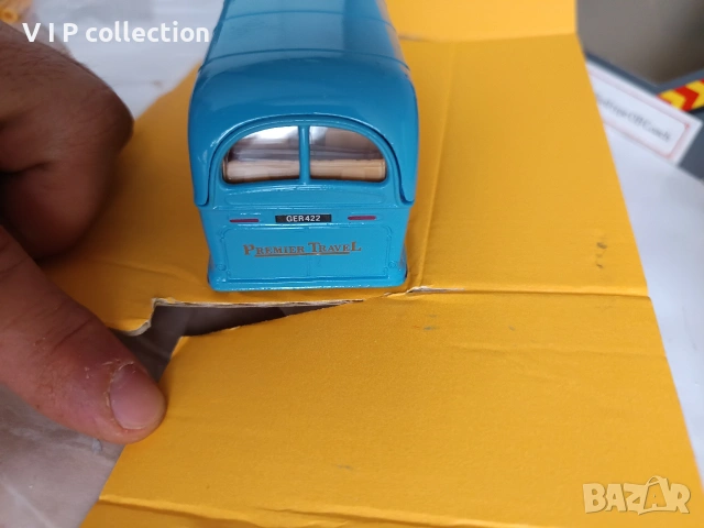 Corgi 1/50 Scale 97100 - Bedford Type OB Coach - Isle Of Man Tours, снимка 3 - Колекции - 54051571