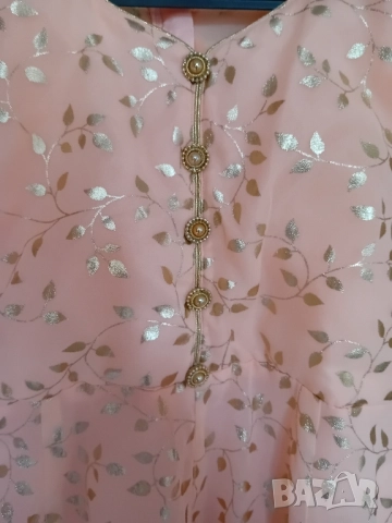 Ефектна рокля, снимка 6 - Рокли - 51548496