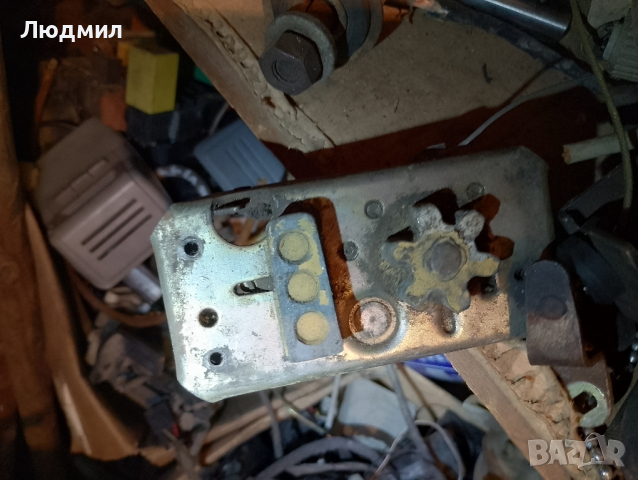 Брава,лява за Баркас,Вартбург, снимка 1