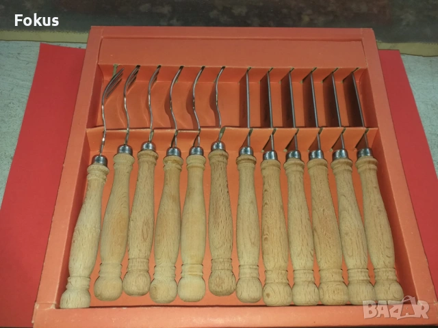 Комплект прибори Боженци с кутия, снимка 2 - Антикварни и старинни предмети - 53363629