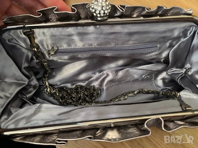 Официална дамска чанта, снимка 3 - Чанти - 37448204