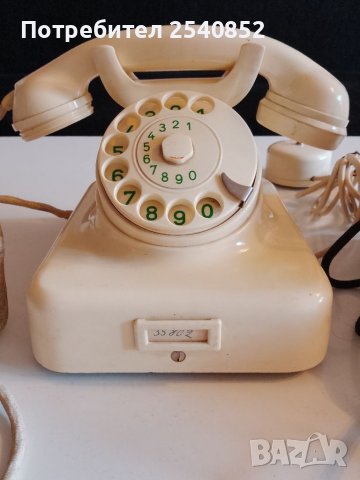 Стари телефони апарати, снимка 2 - Антикварни и старинни предмети - 38724271