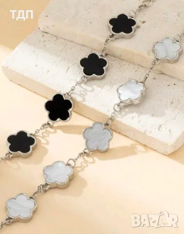 Дамска гривна от медицинска стомана модел Alhambra by Van Cleef & Arpels , снимка 5 - Гривни - 49548279