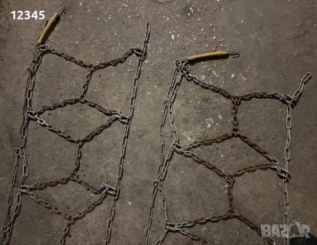 Продавам автомобилни вериги за сняг и лед 166 х 38 см, снимка 3 - Аксесоари и консумативи - 52585195