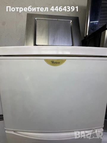 Хладилник WHIRPOOL , снимка 2 - Хладилници - 53285587