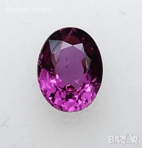 Рядък, изключително красив гранат с променлив цвят 1.30кт.! Сертифициран! Нов!, снимка 12 - Други - 50437860