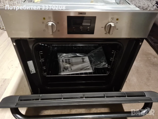 Фурна за вграждане Zanussi ZOB442XU, използвана