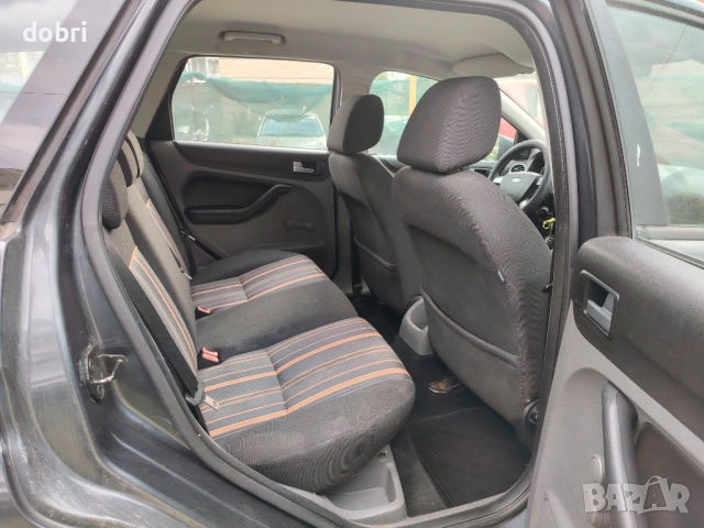 Форд Фокус 1.6HDI 90кс Клима, снимка 10 - Автомобили и джипове - 53063416