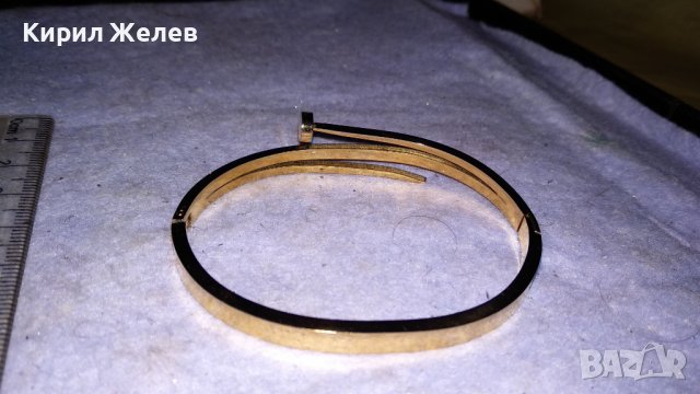 ЕЛЕГАНТНА ПОЗЛАТЕНА МОДНА ДИЗАЙНЕРСКА АРТ ГРИВНА БЛАГОРОДНА НЕРЪЖДАЕМА СТОМАНА с ЦИРКОНИ 34306, снимка 8 - Гривни - 38950247