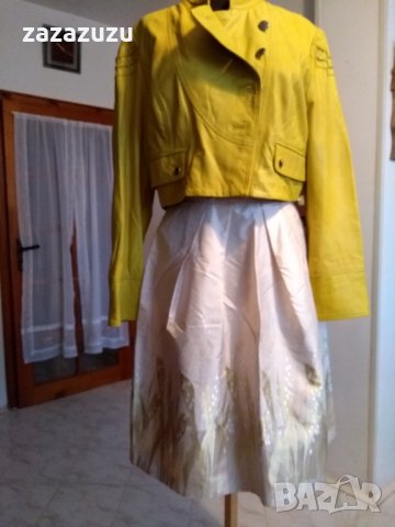 Елегантна дамска пола-момина сълза в цвят злато и слонова кост, снимка 2 - Поли - 30754416