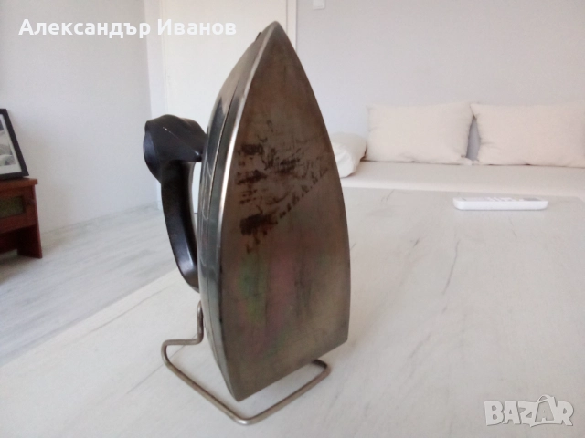 Стара руска/съветска/ ютия 1952 г., снимка 5 - Антикварни и старинни предмети - 52501949