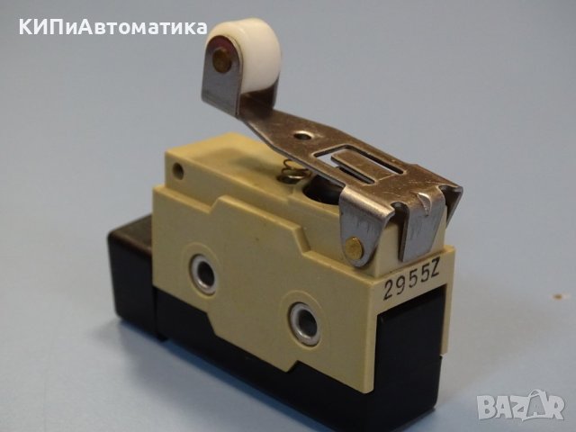 краен изключвател Omron D4MC 2020 Limit switch 10A 250VAC, снимка 2 - Резервни части за машини - 42131526
