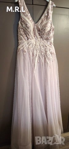 Официална рокля