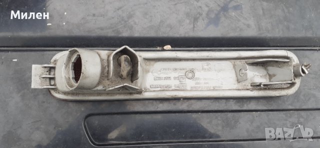 Десен Мигач Във Предната Броня  Mazda 323 Sedan  1997-1998 Година  Мазда 323 Седан , снимка 3 - Части - 40584483