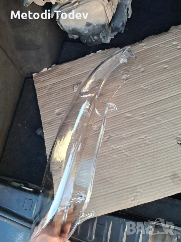 Стъкло за фар, снимка 2 - Части - 54050916