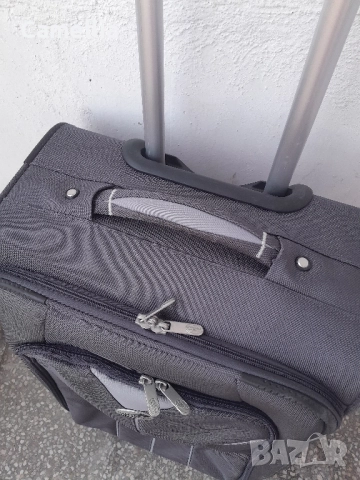 Куфар на колелца American Tourister - Samsonite, снимка 2 - Куфари - 52944835