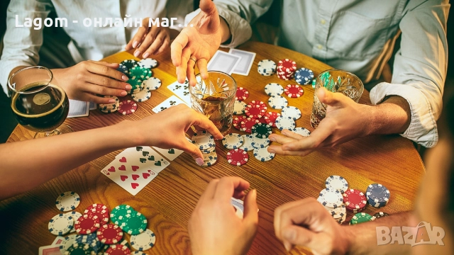 Комплект за игра на покер с 300 чипа и зарове, алуминиев куфар, снимка 6 - Карти за игра - 52562227