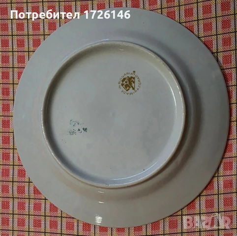 Порцеланови чинии със златен кант Ромео и Жулиета на Дянко Стефанов Разград , снимка 4 - Чинии - 54045005