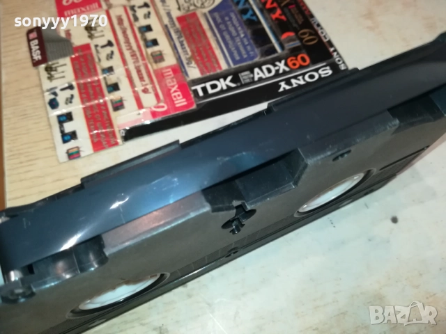 МЕДЖИК МЮЗИК ВИДЕО КЛИПОВЕ 3-VHS TAPE 2808251822, снимка 8 - Други музикални жанрове - 51526017